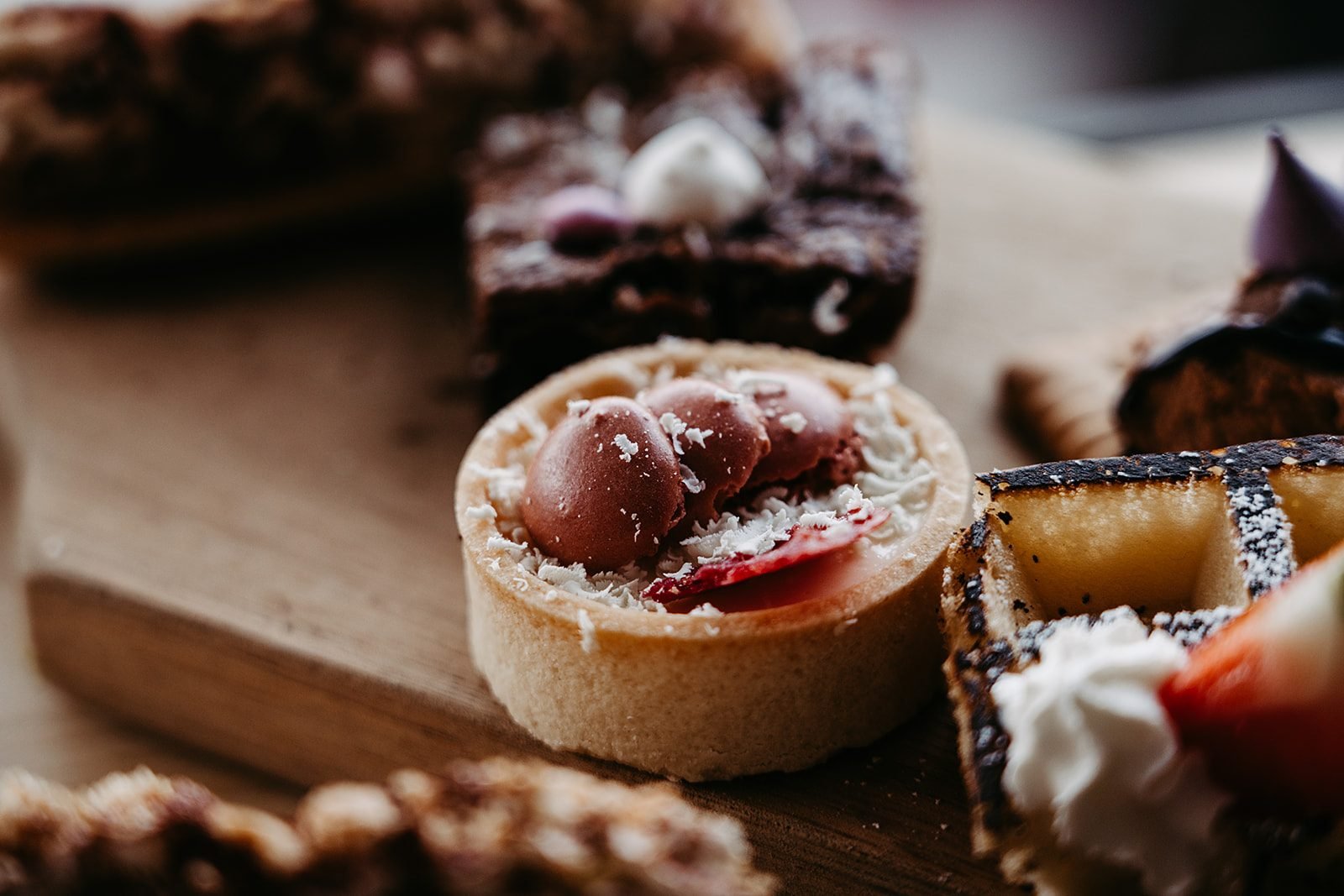 Tartelettes op het dessertbuffet van Burgers & Co